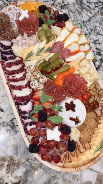 XL Signature Crafted Board - Crafted Nibbles
